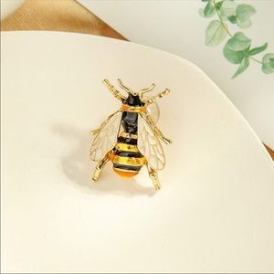 Bumblebee Broach